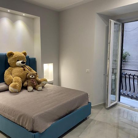 Michy Apartment Неаполь Экстерьер фото