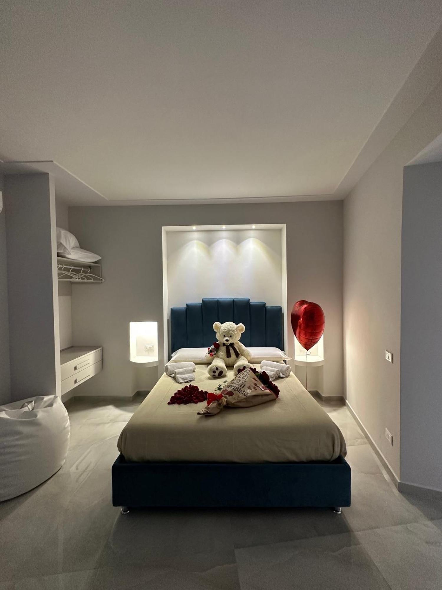 Michy Apartment Неаполь Экстерьер фото